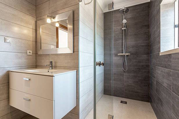 Modern bathroom on display at the Mostly Bathrooms showroom in Dorking Modern bathroom on display at the Mostly Bathrooms showroom in Dorking